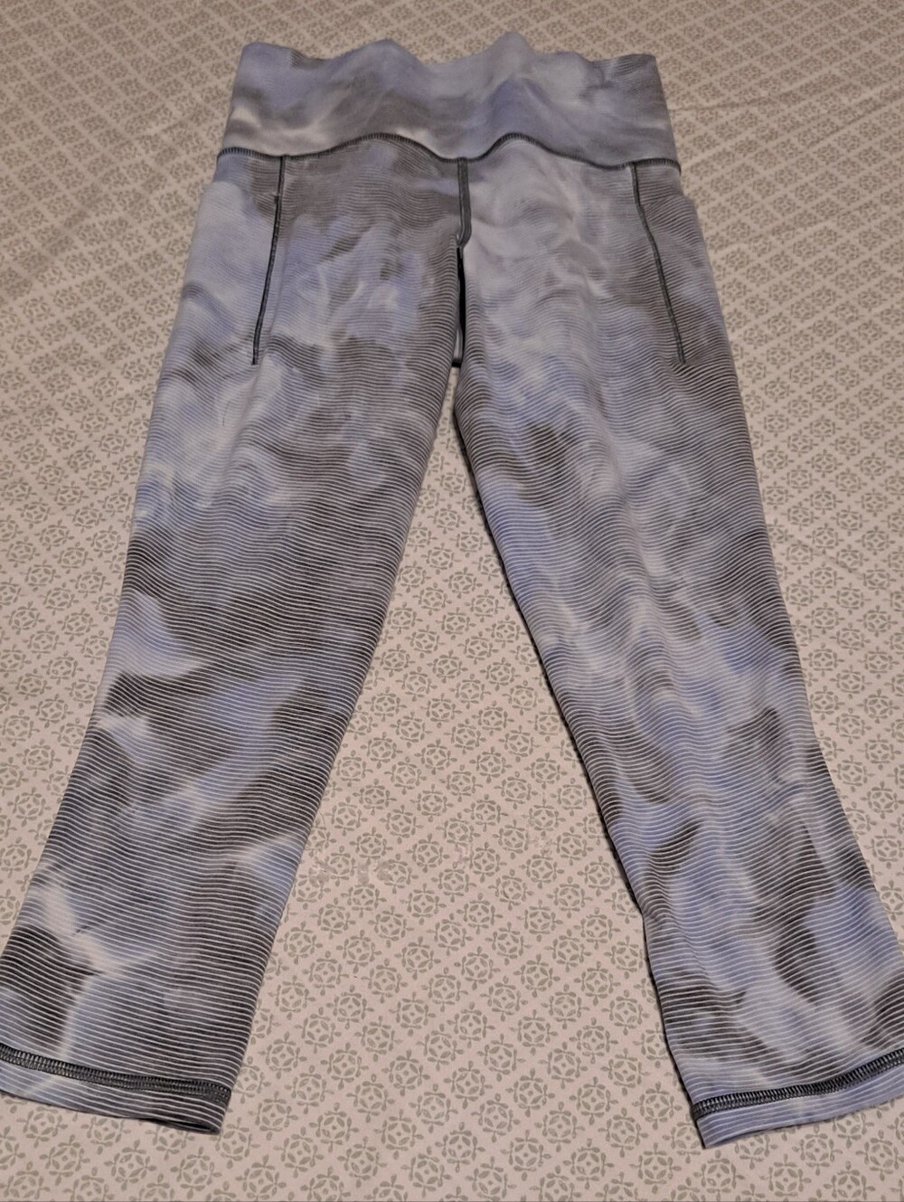 Athleta Lavender Tie-Dye Performance Pants Sz XS